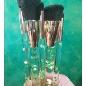 Limited Edition 4/ 20 Makeup Brushes